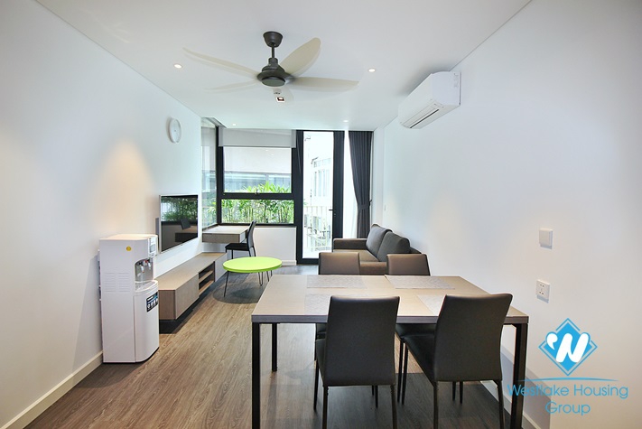Morden 1 bed apartment for rent in Xuan Dieu st, Tay Ho